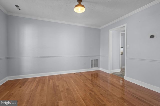 8604 VALLEY DR, Waldorf, MD 20603