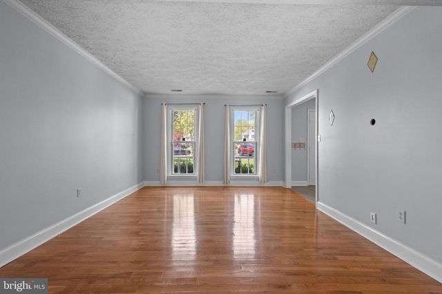 8604 VALLEY DR, Waldorf, MD 20603