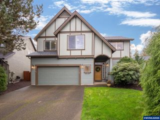 121 N Burl St, Newberg, OR 97132