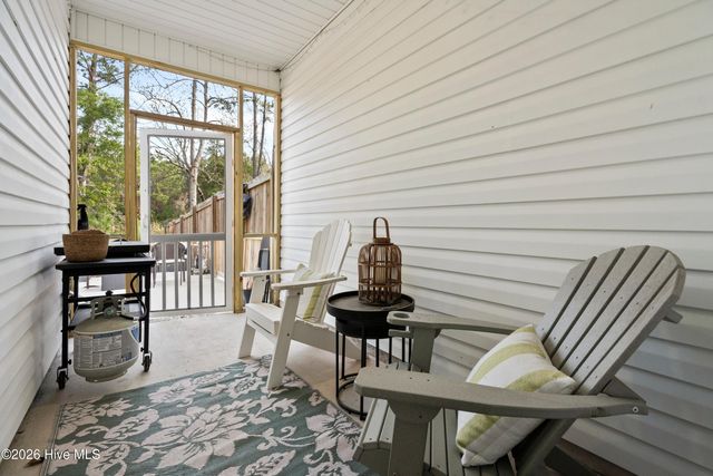 1091 Dan Owen Drive, Hampstead, NC 28443