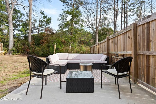 1091 Dan Owen Drive, Hampstead, NC 28443