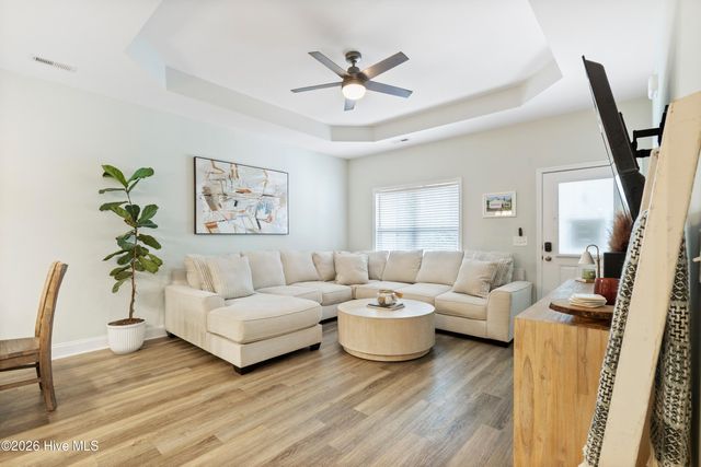 1091 Dan Owen Drive, Hampstead, NC 28443