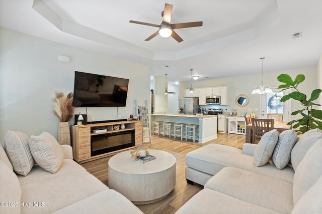 1091 Dan Owen Drive, Hampstead, NC 28443