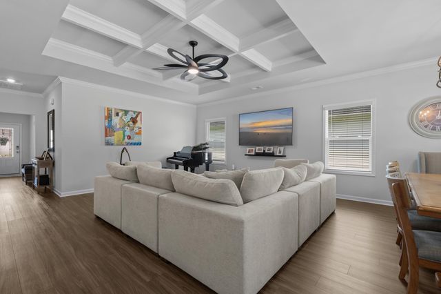 436 McGarry Dr., Myrtle Beach, SC 29588