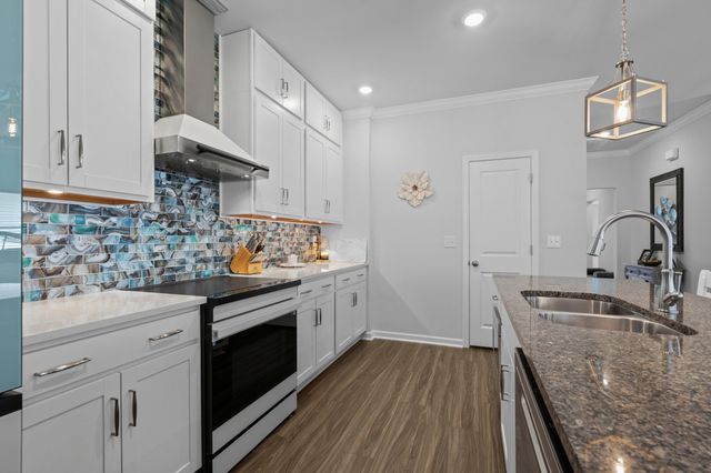 436 McGarry Dr., Myrtle Beach, SC 29588