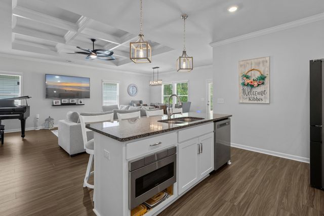 436 McGarry Dr., Myrtle Beach, SC 29588
