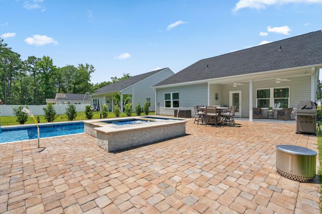 436 McGarry Dr., Myrtle Beach, SC 29588