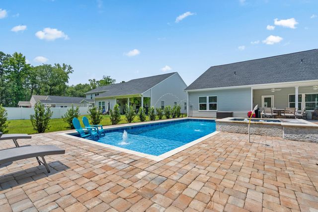 436 McGarry Dr., Myrtle Beach, SC 29588