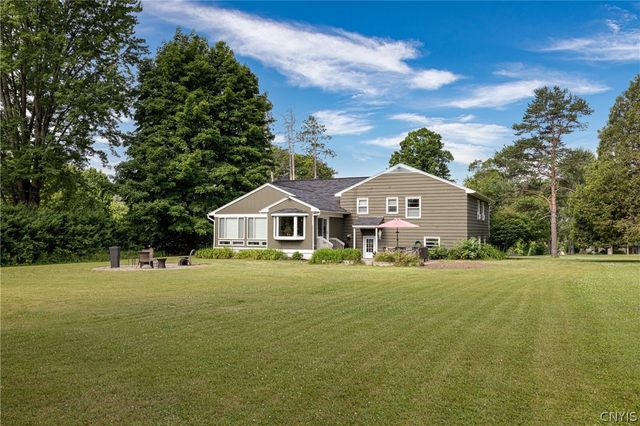 105 East Lake Street, Skaneateles, NY 13152