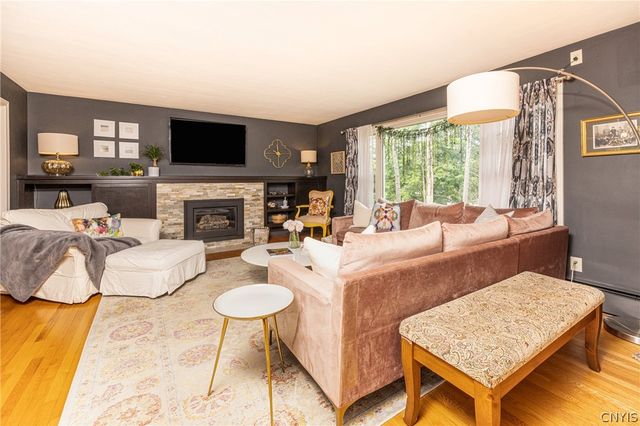 105 East Lake Street, Skaneateles, NY 13152