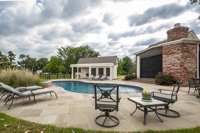 6085 YUM YUM RD, Somerville, TN 38068
