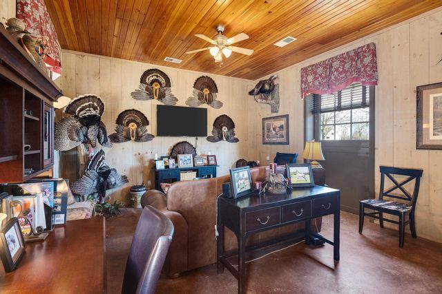 6085 YUM YUM RD, Somerville, TN 38068