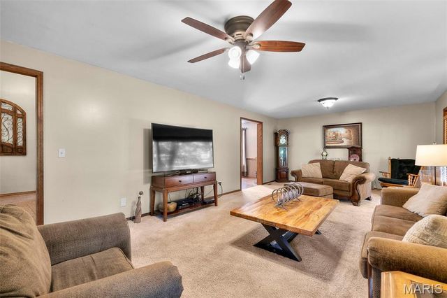 18328 Lake Circle Drive, Dexter, MO 63841