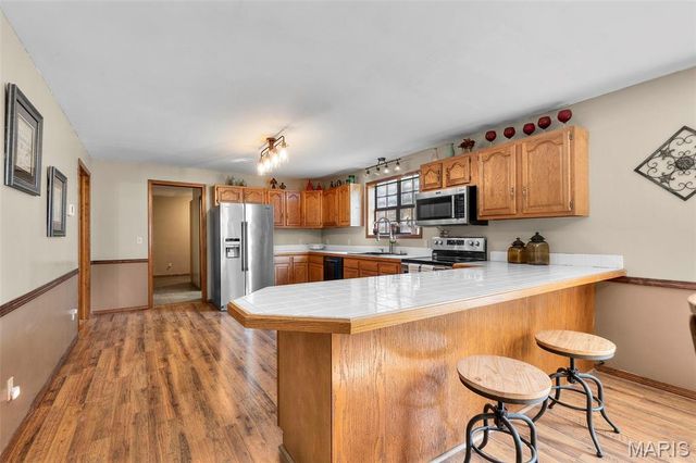 18328 Lake Circle Drive, Dexter, MO 63841