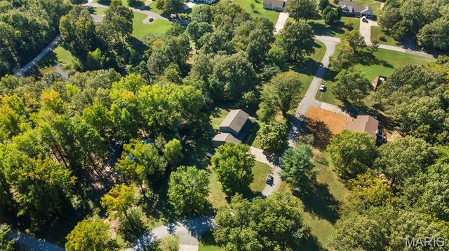 18328 Lake Circle Drive, Dexter, MO 63841