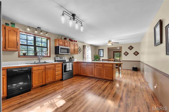 18328 Lake Circle Drive, Dexter, MO 63841