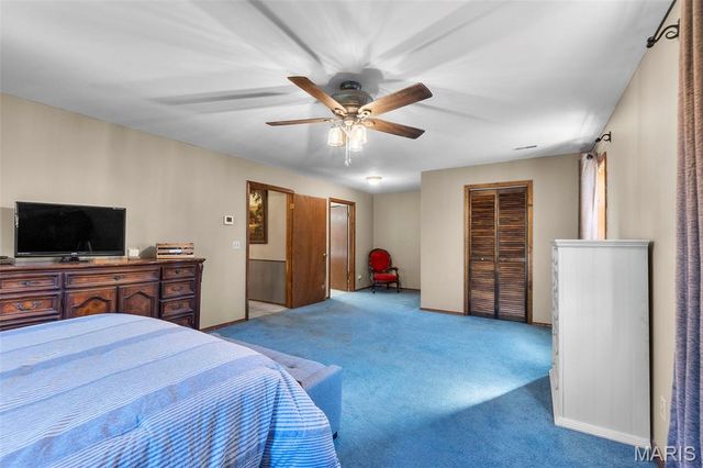 18328 Lake Circle Drive, Dexter, MO 63841