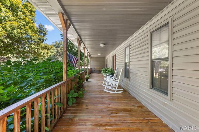 18328 Lake Circle Drive, Dexter, MO 63841