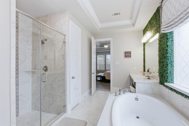 16927 Burke Lake Lane, Houston, TX 77044