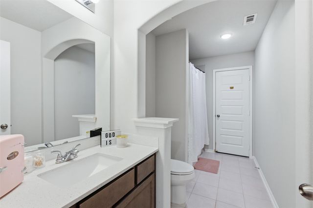 16927 Burke Lake Lane, Houston, TX 77044