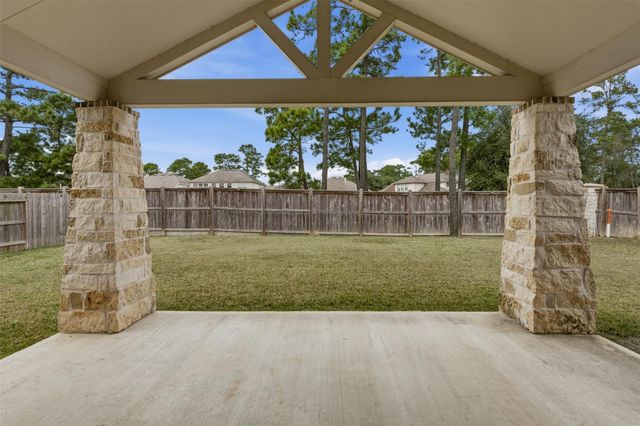 16927 Burke Lake Lane, Houston, TX 77044