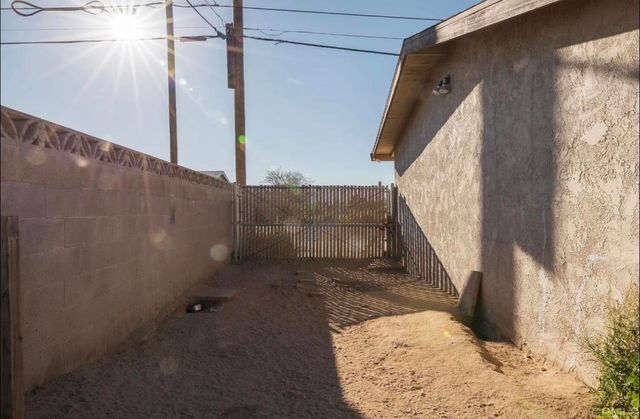 249 W Graaf Avenue, Ridgecrest, CA 93555