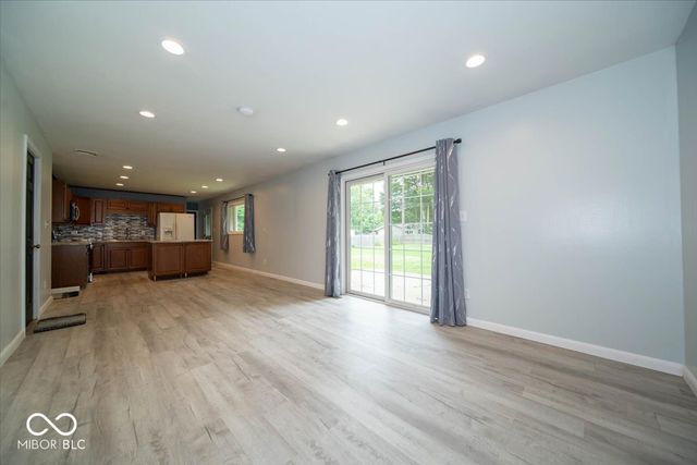 1150 E Adams Drive, Franklin, IN 46131