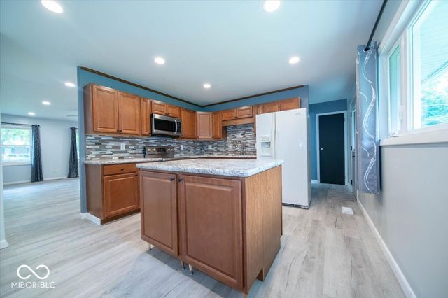 1150 E Adams Drive, Franklin, IN 46131