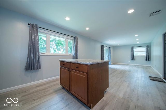 1150 E Adams Drive, Franklin, IN 46131