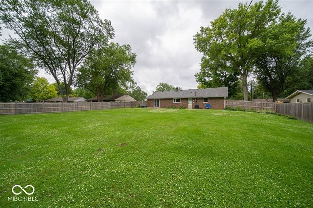 1150 E Adams Drive, Franklin, IN 46131
