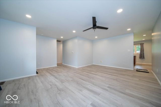1150 E Adams Drive, Franklin, IN 46131