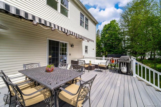 369 Grey Road, South Fallsburg, NY 12779