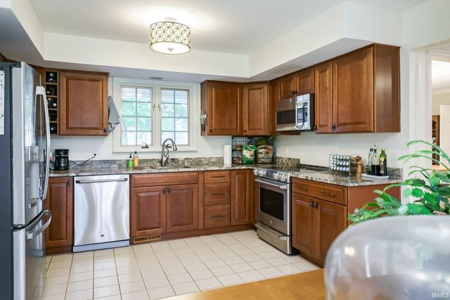 16554 Brandon Lane, Granger, IN 46530