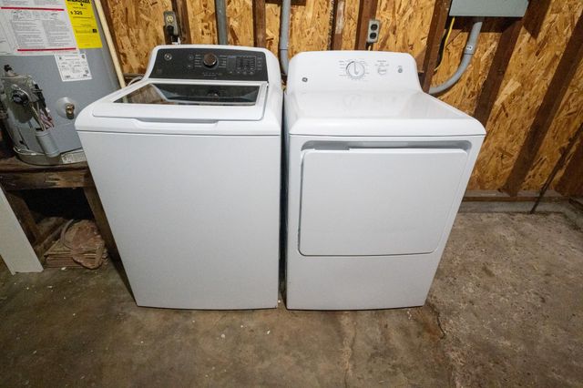 1727 S Park Drive, Alvin, TX 77511