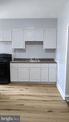 886 E SANGER ST, Philadelphia, PA 19124