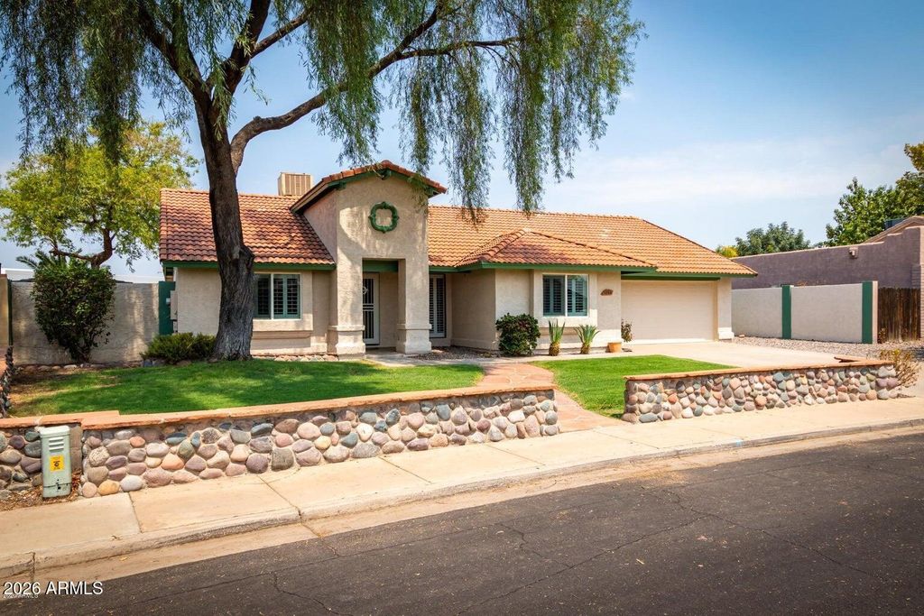 1350 W Escarpa Street, Mesa, AZ 85201