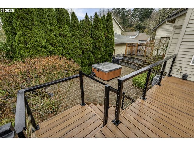 2857 Ne LORIE Dr, Hillsboro, OR 97124