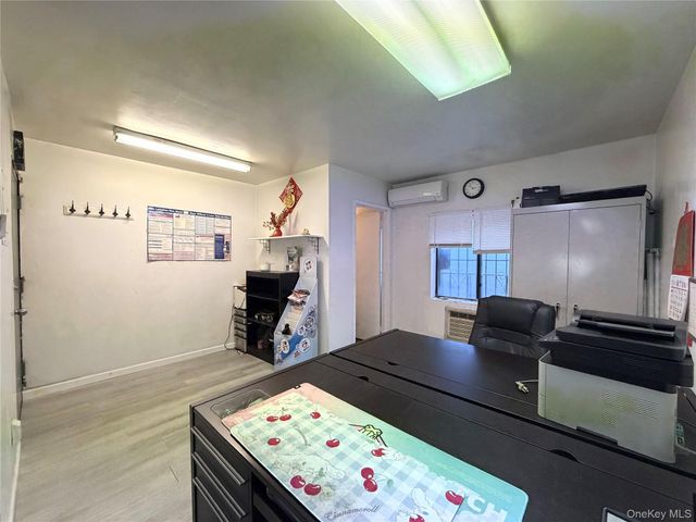 135-36 39th Avenue, Flushing, NY 11354