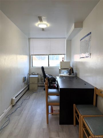 135-36 39th Avenue, Flushing, NY 11354