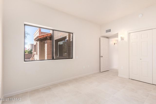 3808 S Vía Del Reyecuelo, Green Valley, AZ 85622