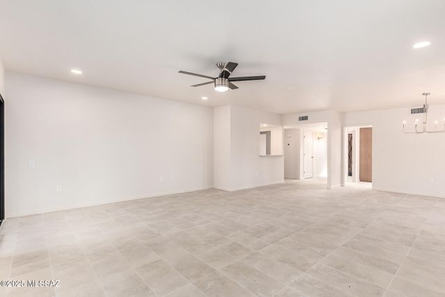 3808 S Vía Del Reyecuelo, Green Valley, AZ 85622