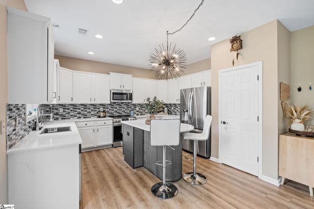 205 Tulip Tree Lane, Simpsonville, SC 29680