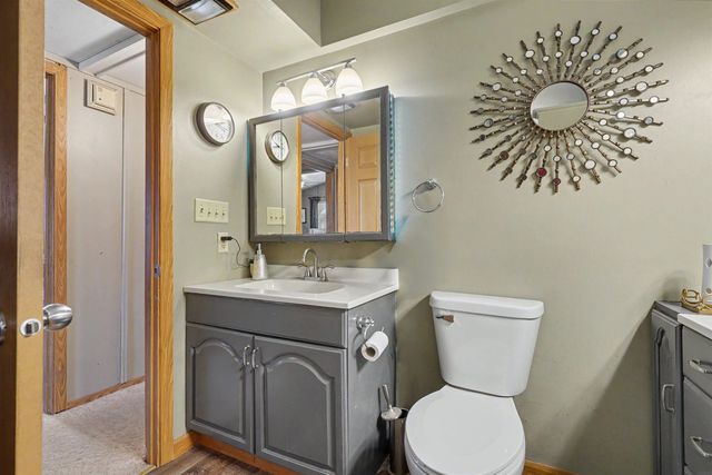 6160 W Mt. Vernon Road, Cedar Falls, IA 50613