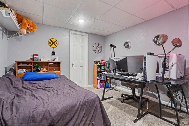 6160 W Mt. Vernon Road, Cedar Falls, IA 50613