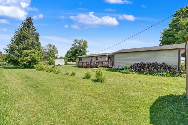 6160 W Mt. Vernon Road, Cedar Falls, IA 50613