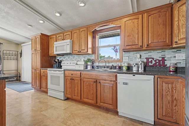 6160 W Mt. Vernon Road, Cedar Falls, IA 50613