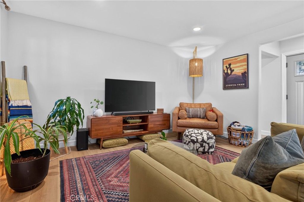 11031 Genesta Avenue, Granada Hills, CA 91344 — photo 5