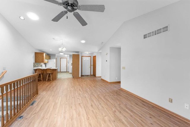 1711 Hillcrest Drive, Baraboo, WI 53913