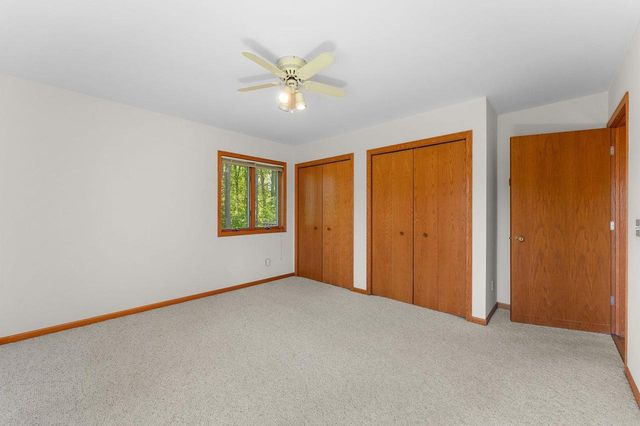 1711 Hillcrest Drive, Baraboo, WI 53913
