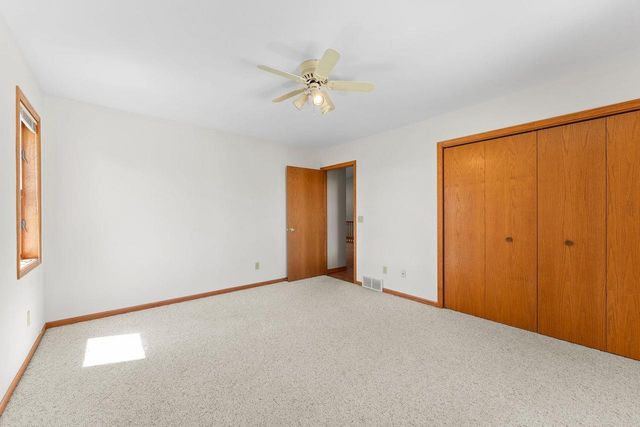 1711 Hillcrest Drive, Baraboo, WI 53913